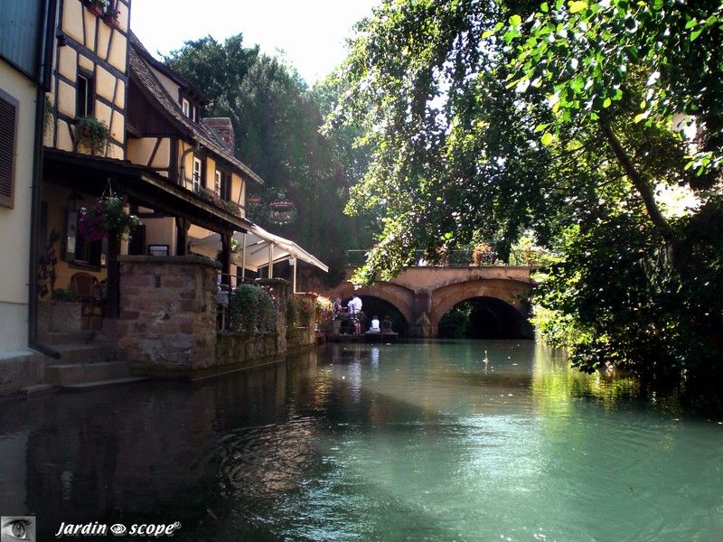 Au fil de l'eau en barque sur La Lauch…