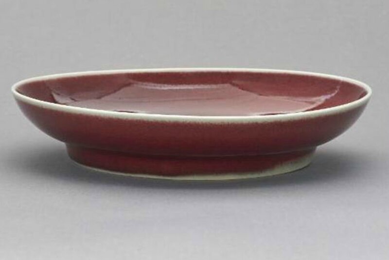 Dish with copper-red glaze; China, Jiangxi province, Jingdezhen; Ming dynasty, Xuande (1426-35) mark and period