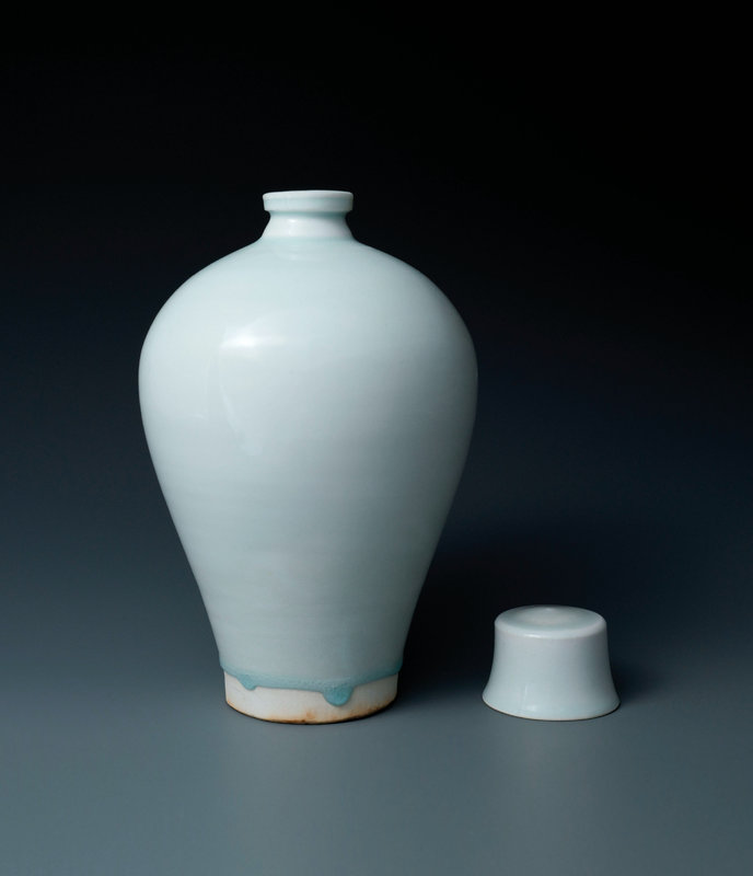 Qingbai ware from The Songde Tang Collection sold at Hong