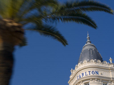 FR02407_Cannes_Boulevard_De_La_Croisette_Carlton_Hotel_Provence_Alpes_Cote_D_Azur_France_Affiches