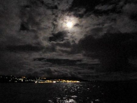P1180703 ville de Basse-Terre au clair de lune