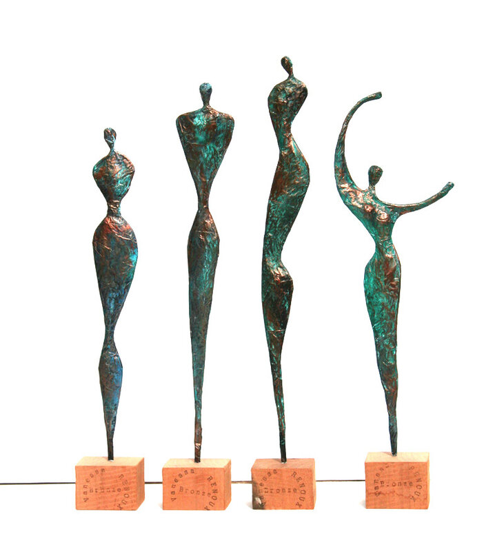 4statues-elancees-papier-bronze-vanessaRenoux2019