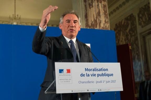 _yartiBayrou2017C02