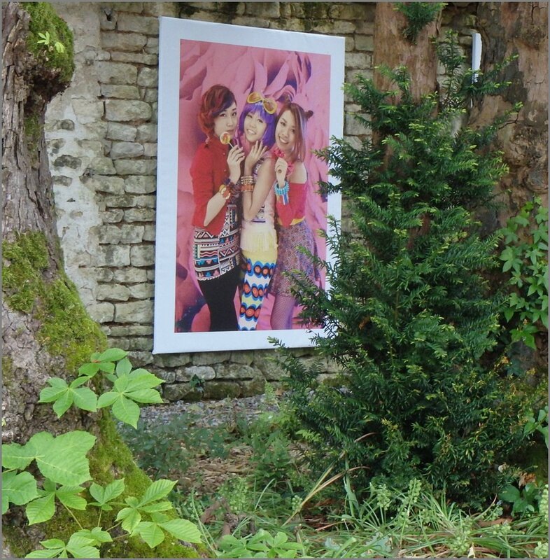 Expo photos filles arbres 1 100514
