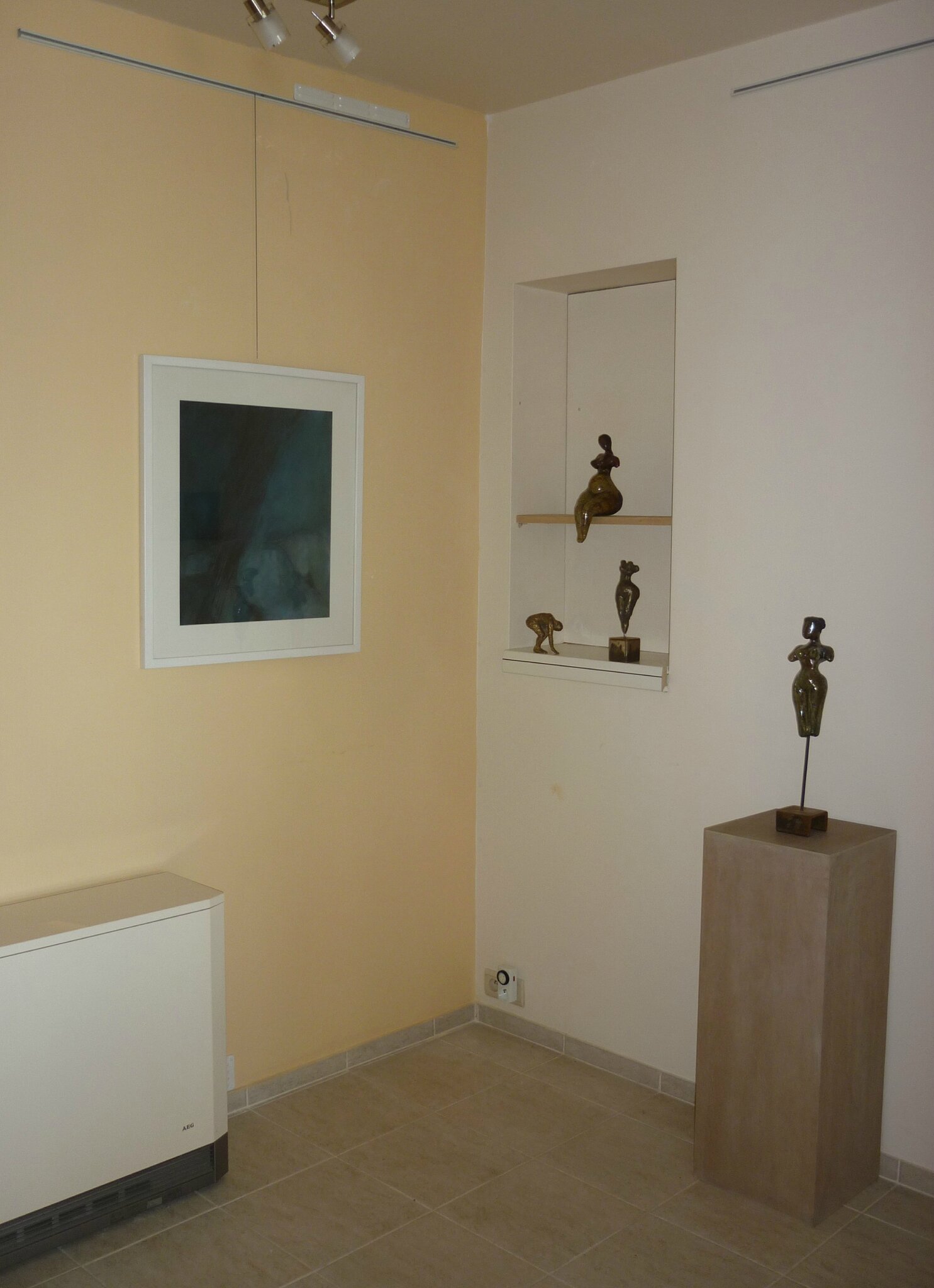 P10705352