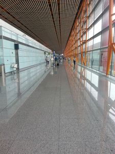 20130816_133749_Huge Beijing airport