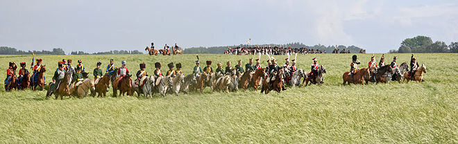 660px-Bataille_Waterloo_1815_reconstitution_2011_2