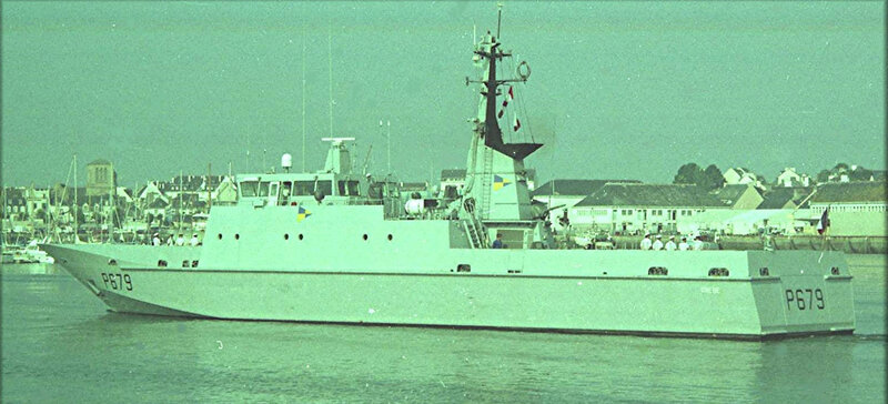 grebeP679