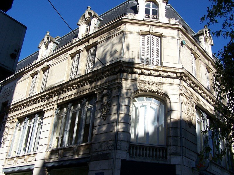 Angle rue Saint-Jean et rue Victor Hugo