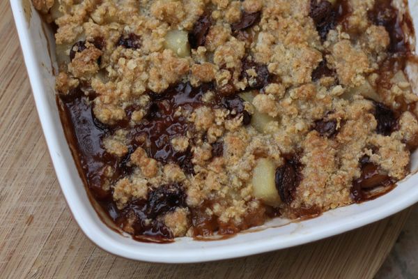 crumble poires chocolat et flocons d'avoine blog chez requia cuisine et confidences