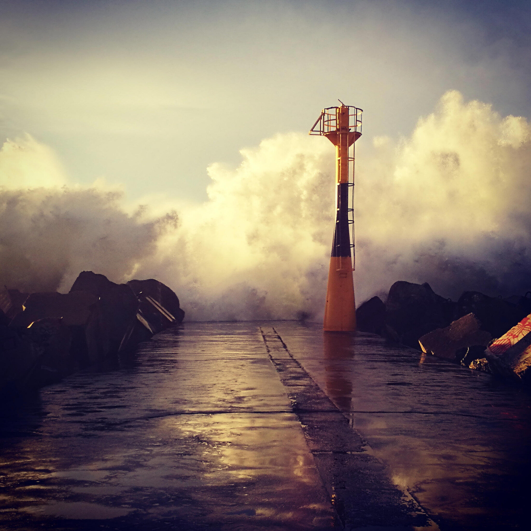 Anglet, La Barre, digue des Cavaliers, lumière, vague, février 19, insta (64)