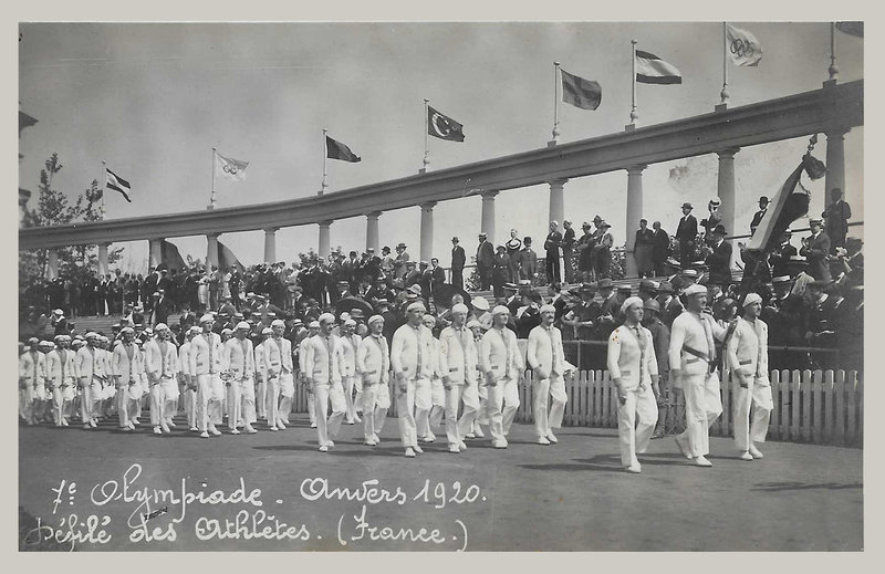 CPA Anvers 1920 Défilé Equipe de France
