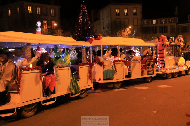 Photos JMP©Koufra 12 - Grande Parade Féérique de Noël - 15122019 - 0057