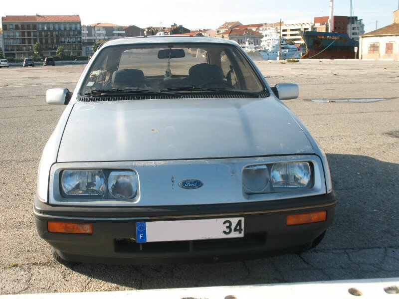 FordSierra1l6-3pav