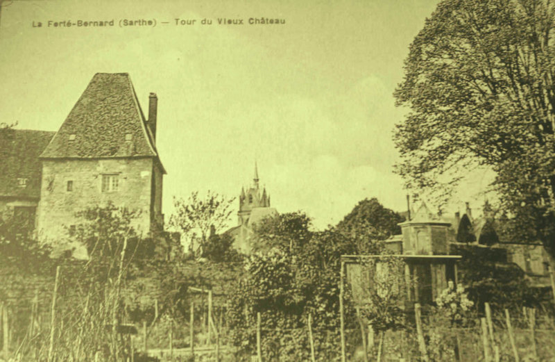 95-06-09 7 La Ferté tour du château vert