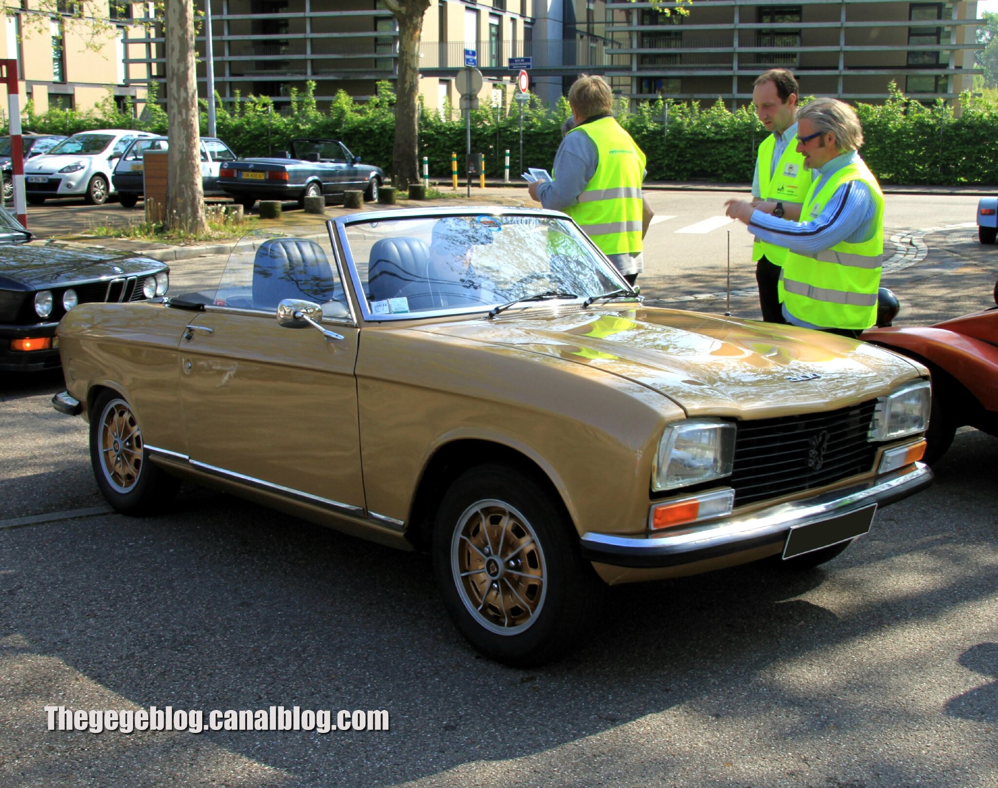Peugeot 304 S cabriolet (Retrorencard mai 2013) 01