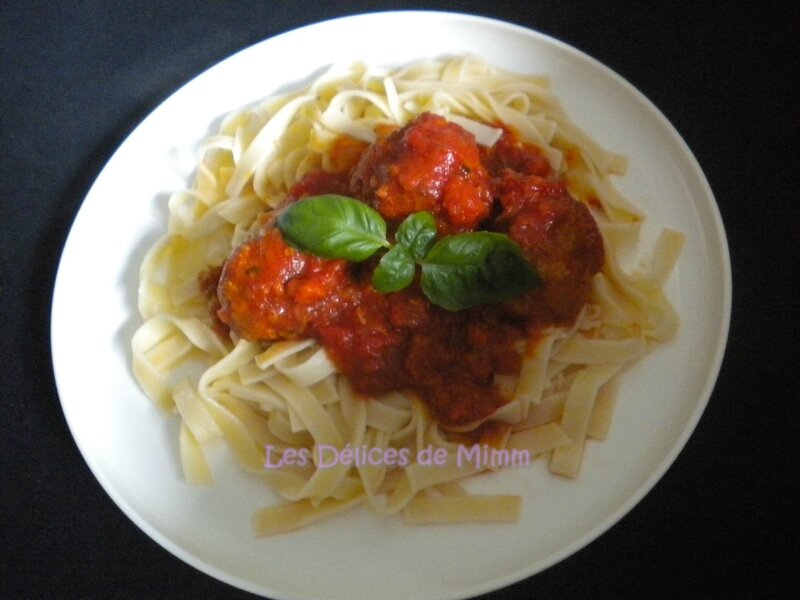 Boulettes de veau à l’Italienne, farcies à la mozzarella