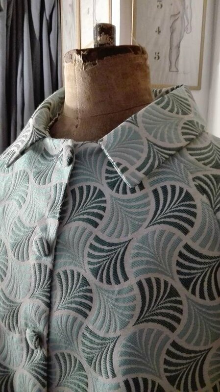 Veste VICTORINE en toile polyester turquoise - Doublure de satin gris perle (10)