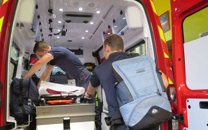 Photo-secours-pompiers-étudiant-immolé-Lyon