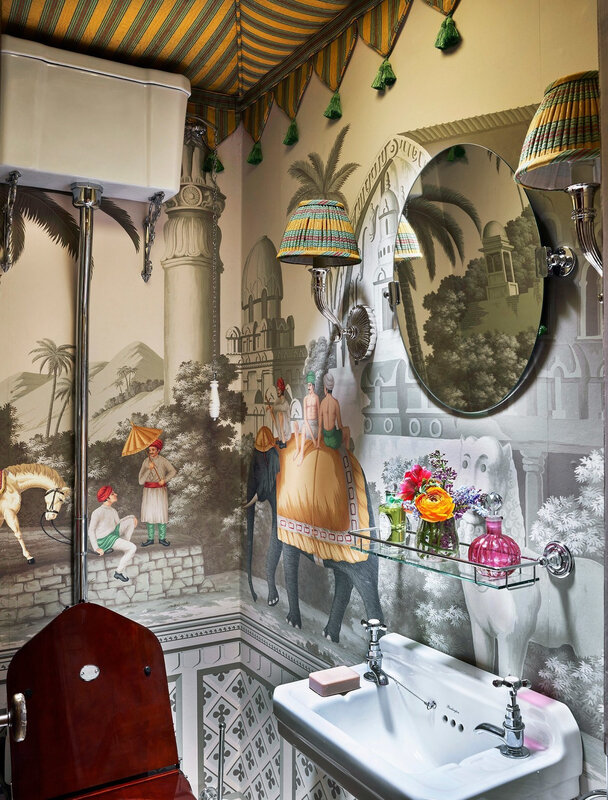 Colorful wallpapered home in London photos by Douglas Friedman (8)