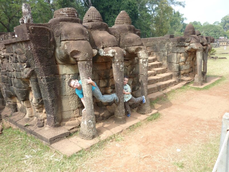 ANGKOR THOM : la terrasse des éléphants