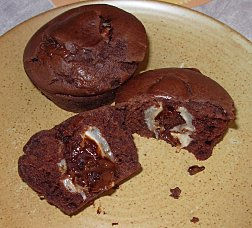 Muffins_cocolact_s_au_chocolat__coeur_de_lychee_fondant_On_Nem__On_riz