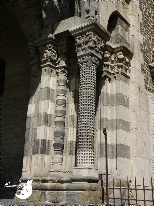 Cathedrale Notre Dame Puy en Velay 35