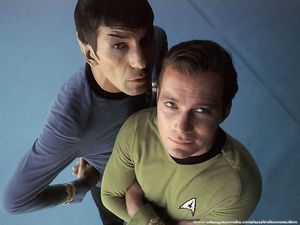 Spock_Kirk_Star_Trek_News_Fran_ais