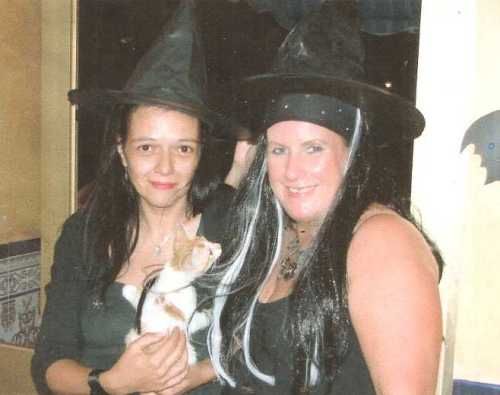 2006_Halloween_Delphee_Sandra_n_Shelly