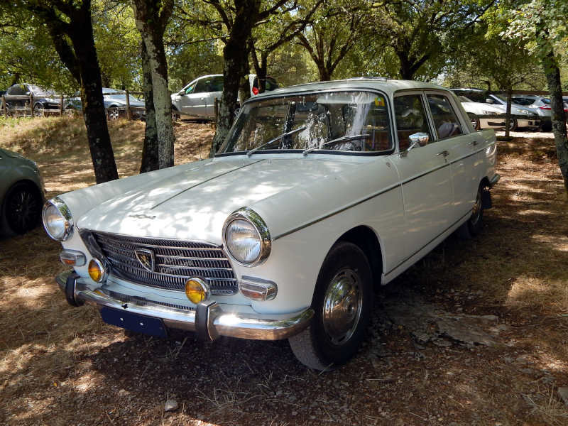 Peugeot404av1