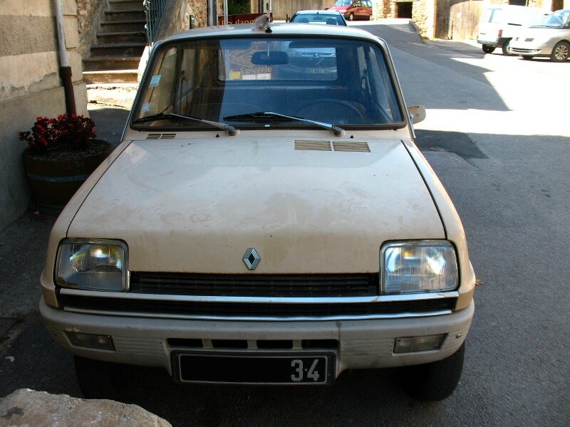 Renault5av