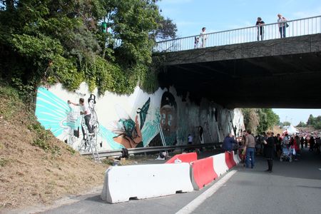7_La_voie_est_libre_Montreuil__graffiti__7893