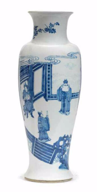 A blue and white baluster vase, Chenghua six-character mark, Kangxi period (1662-1722)