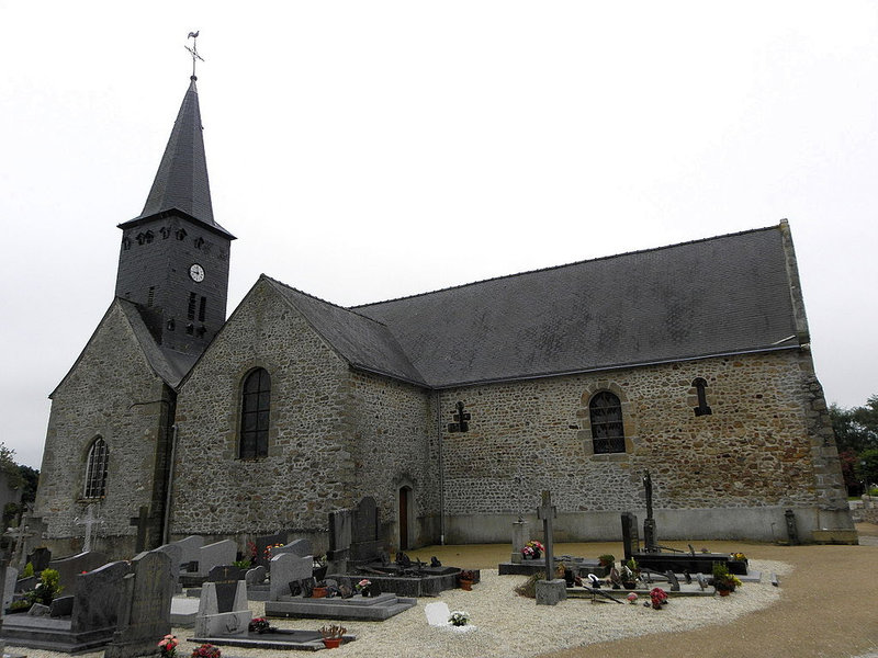 Saint-Cyr-le-Gravelais_(53)_Église_02