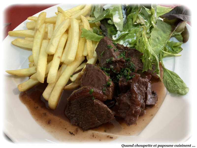bistrot de la place Pouxeux-4