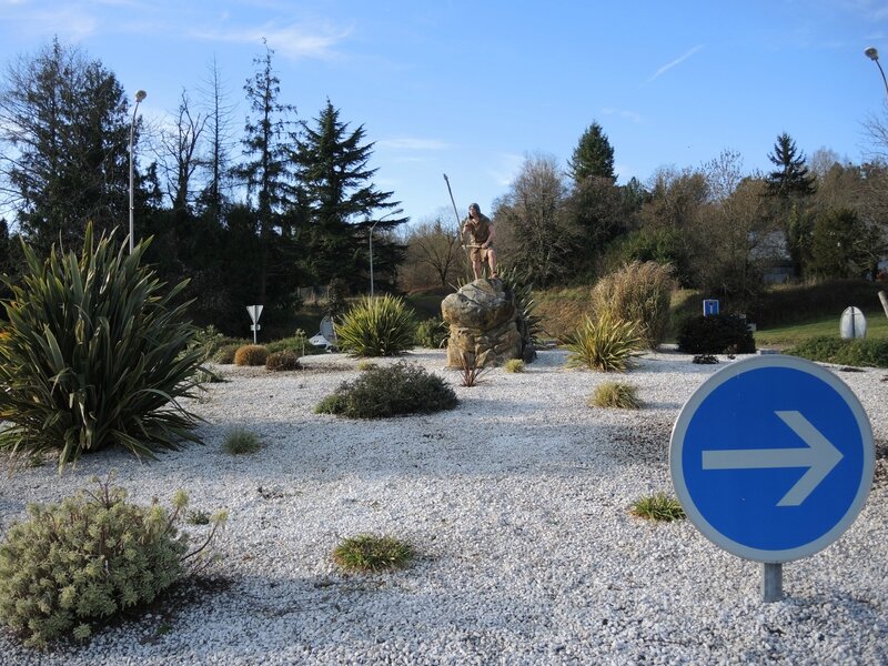 Saint-Césaire, rond-point cro magnon