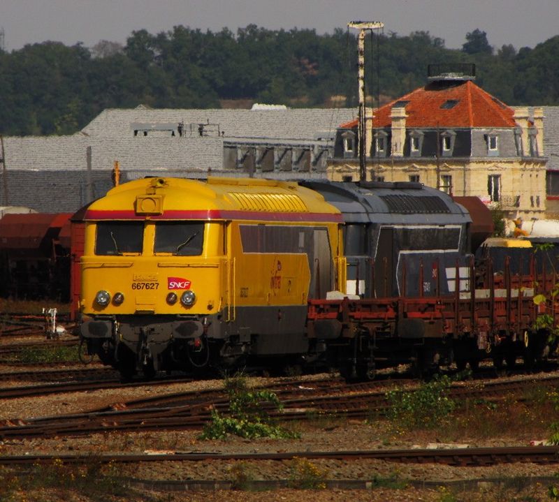 BB 67400 (67623) Infra + bleue, Bordeaux