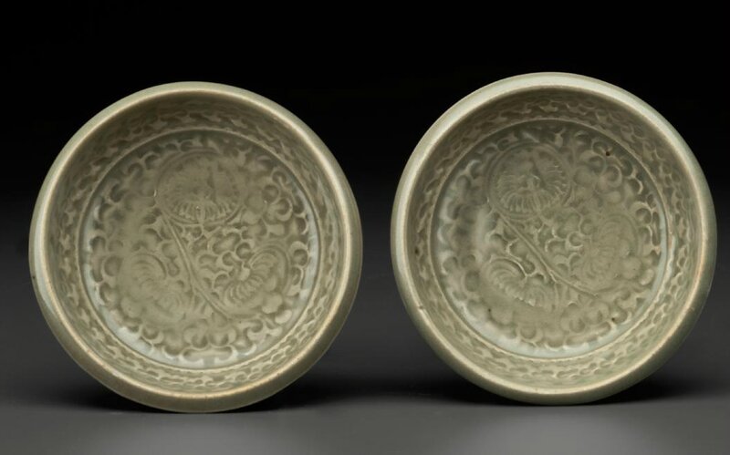 A pair of small Yaozhou celadon molded dishes, Northern Song-Jin dynasty, 11th-12th century