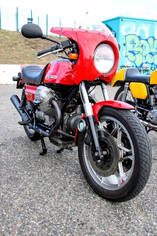 Moto Guzzi 850 Le Mans