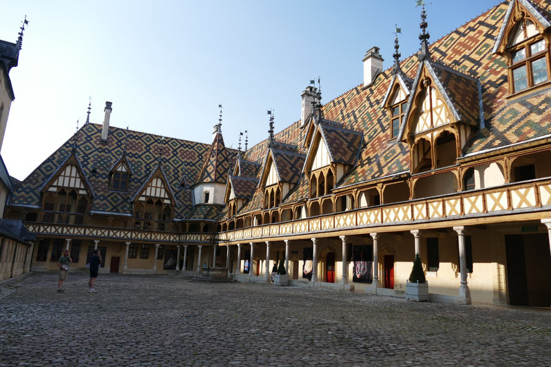 07 05 HOSPICES BEAUNE (2)