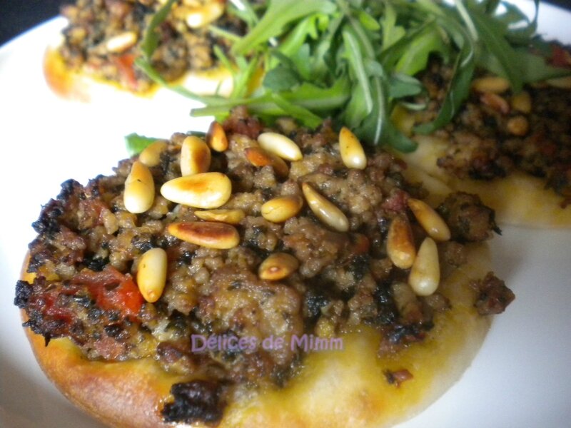 Pizzas libanaises à la viande (Lahm bi ajin) 3