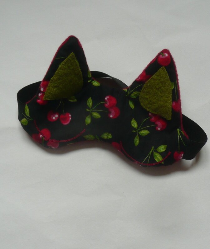 Masque de nuit en forme de chat