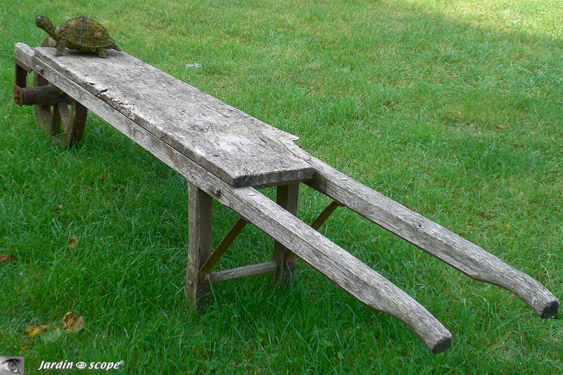 Banc…… brouette à Valmer (37)