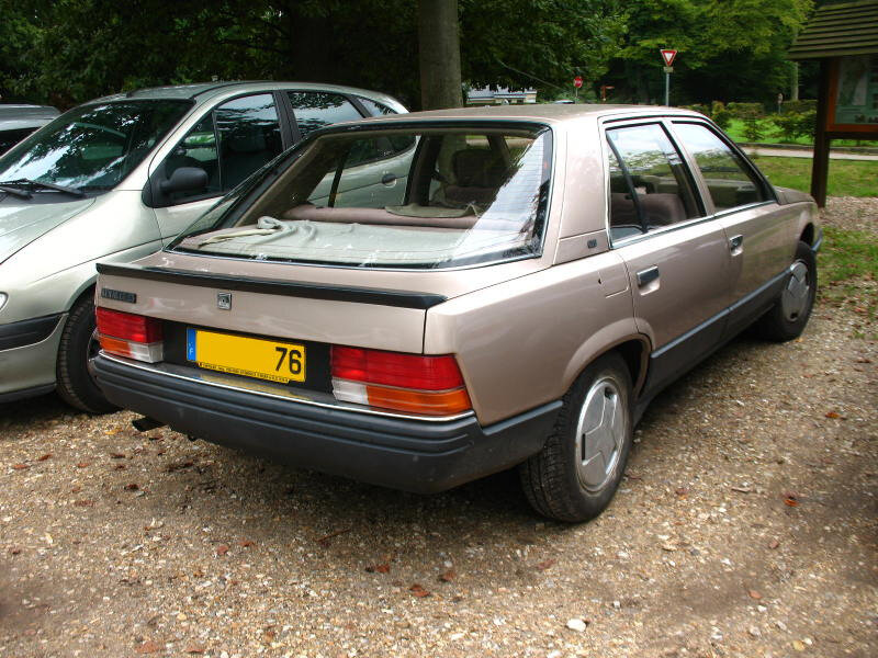 Renault25GTSar1