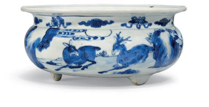 A blue and white 'Deer and pine' censer, Kangxi period (1662-1722)