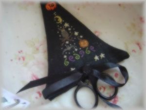 Witch's Hat Scissors Case Back oct 20112 006