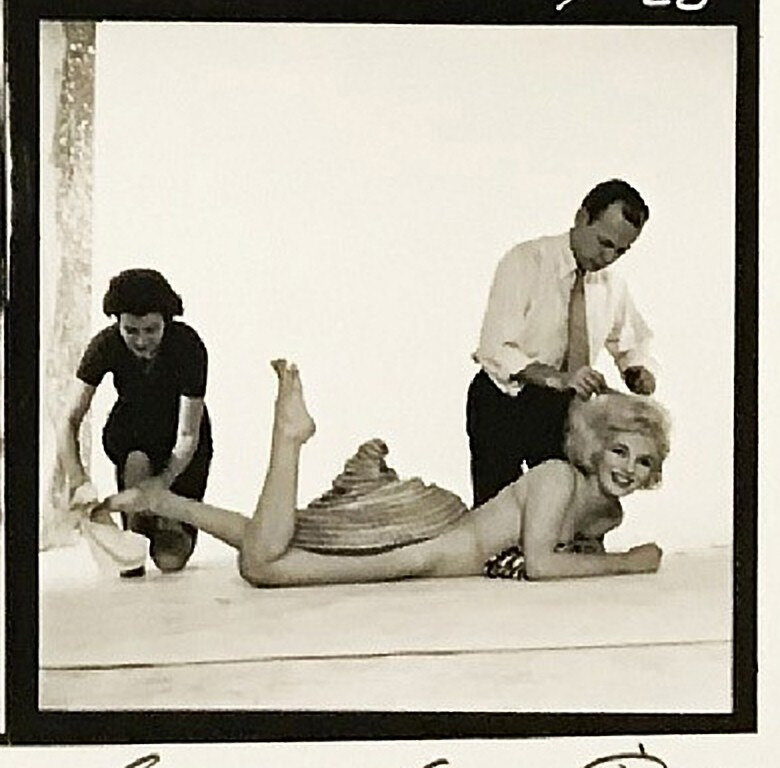 1958-by_richard_avedon-mm_with_kenneth_battelle-013-4