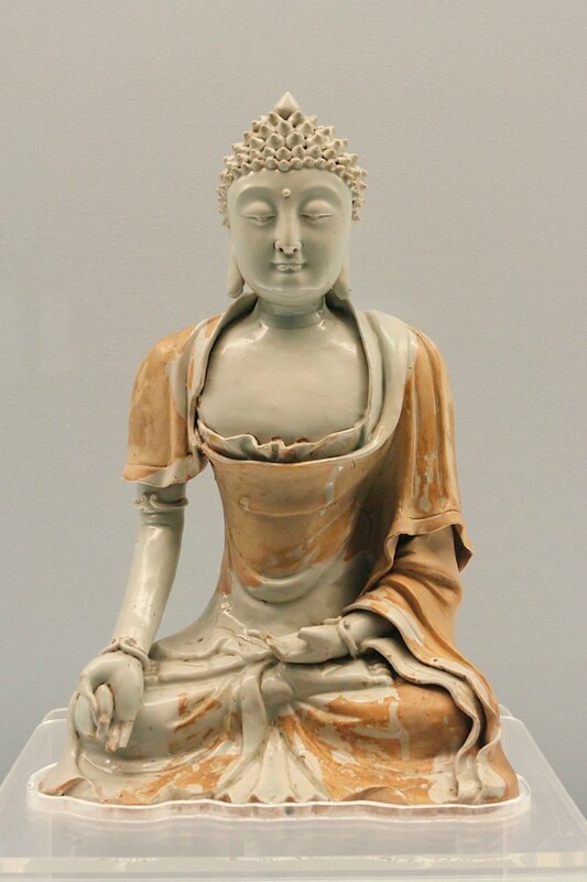 Qingbai_glazed_buddha_statue