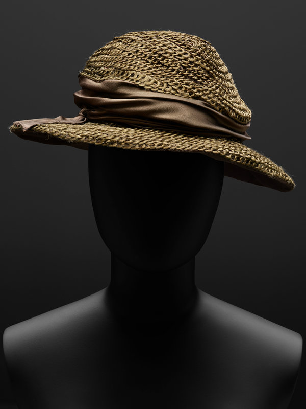 Gabrielle Chanel, Hat, silk