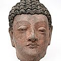 <b>Art</b> <b>Gréco</b>-<b>Bouddhique</b> du Gandhara (Ier - Vème siècle). Tête de Bouddha à la chevelure ondulée. 